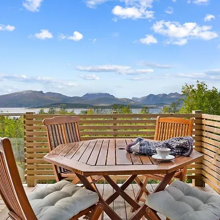 Villa Arctic Panoramic Views By North Estate *