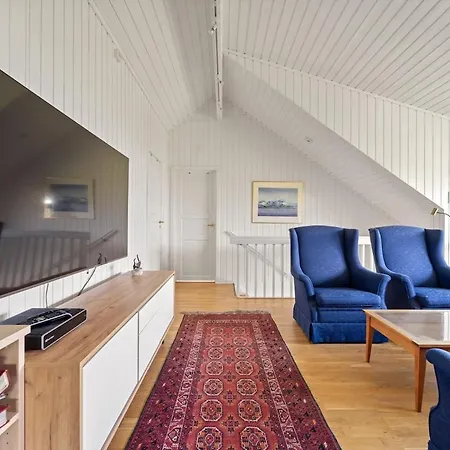 Arctic Panoramic Views By North Estate *