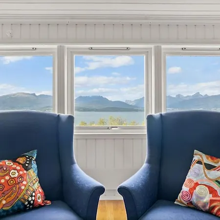 Villa Arctic Panoramic Views By North Estate *