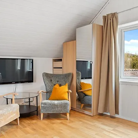 Arctic Panoramic Views By North Estate *